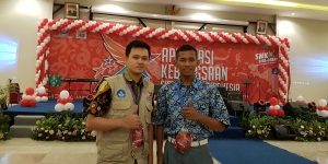 Ketua OSIS SMKN 4 Depok M. Mahdi Alfarrosy didampingi guru mengikuti kegiatan AKSI jenjang SMK 2018