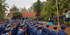 Upacara Peringatan Hari Sumpah Pemuda Ke-90 Berlangsung Khidmat